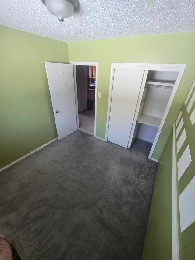 Private room for rent - Photo 5