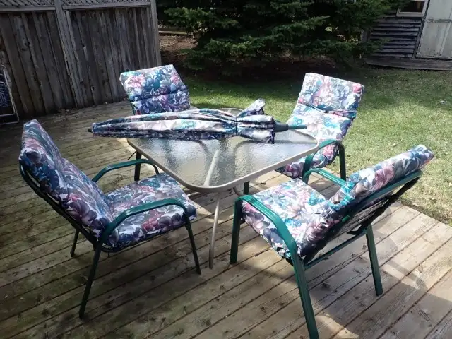 Backyard Patio Set