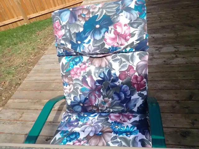 Backyard Patio Set - Photo 3