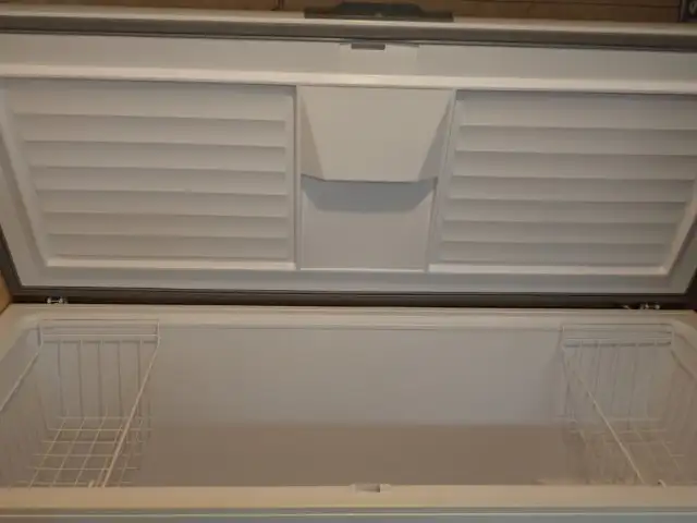 Danby Chest Freezer - Photo 3