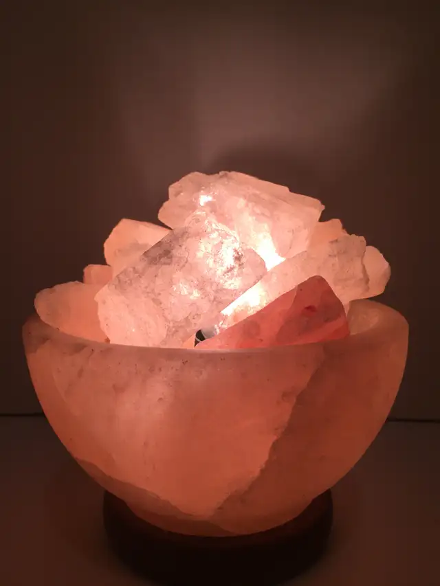 Himalayan Salt Lamp - Photo 5