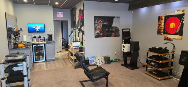 Commercial Space for lease in Burlington - Photo 4