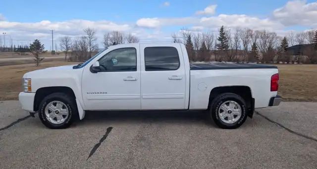2012 Chevrolet Silverado 1500Crew Cab - Photo 3