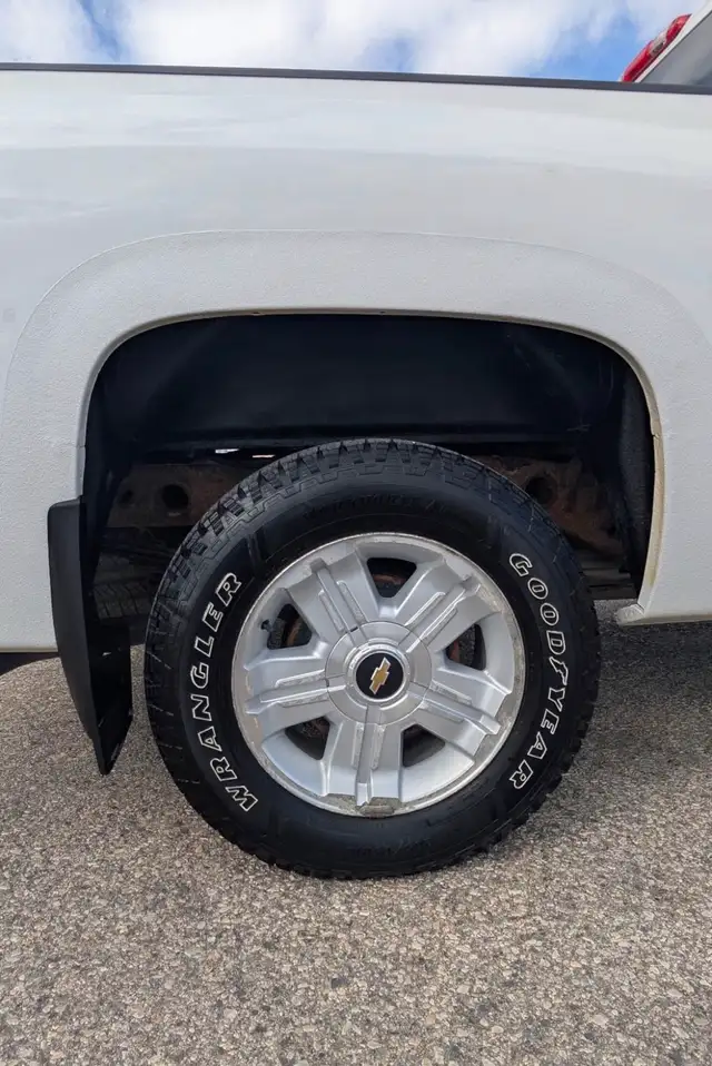 2012 Chevrolet Silverado 1500Crew Cab - Photo 9