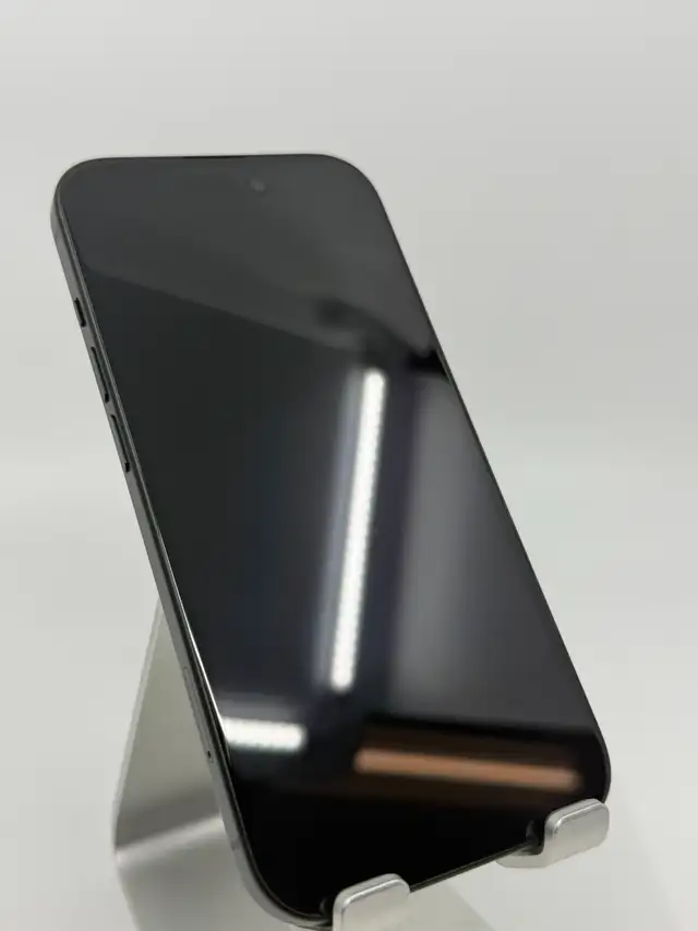 Apple iPhone 15 128GB – Unlocked Smartphone (Black) - $449 - Photo 3