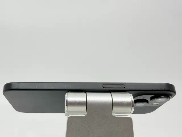 Apple iPhone 15 128GB – Unlocked Smartphone (Black) - $449 - Photo 7