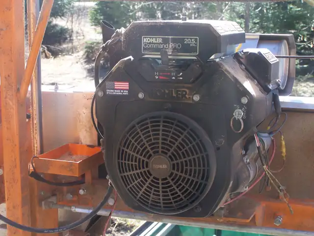 MOULIN A SCIE  PORTATIF GILBERT