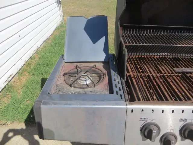 Propane BBQ. - Photo 3