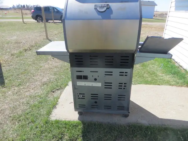 Propane BBQ. - Photo 4
