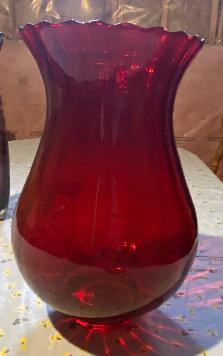 Vase red glass