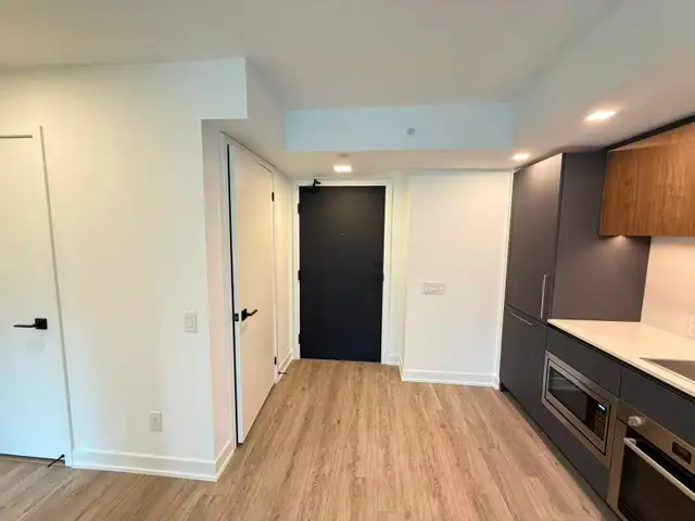 Bloor and Sherbourne 1 Bed 1 Bath Burke Condo Available for Rent - Photo 9