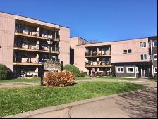 2 Bedroom Apartment for Sublet in Truro! FURNISHED - Photo 6