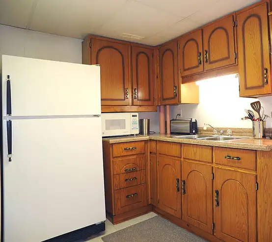 Large bsmt. room with own kitchen & bathroom. Finch/Warden - Photo 4