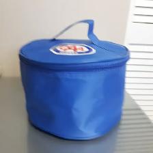 BOITE À LUNCH MAUVE 10'DIAMÈTREx6'HAUT AVEC ZIPPER POIGNÉE$10.00