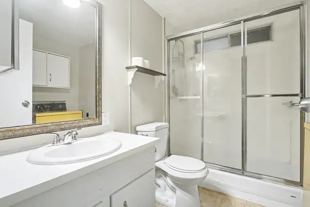 Well Priced Mobile Home - Photo 3