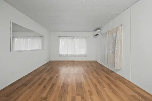 Well Priced Mobile Home - Photo 10