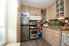 Oshawa Legal 1 bedroom (second floor) Apt $1499