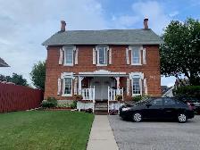 Oshawa Legal 1 bedroom (second floor) Apt $1499 - Photo 3