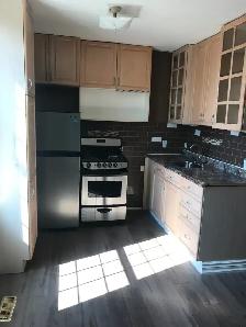 Oshawa Legal 1 bedroom (second floor) Apt $1499 - Photo 11