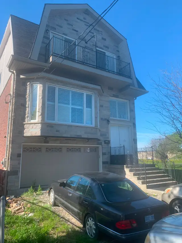 Compact Bachelor at Wilson Subway Station Wilson Height/Wilson - Photo 10