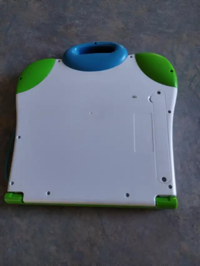 LeapFrog LeapStart Preschool Laptop Minicomputer
