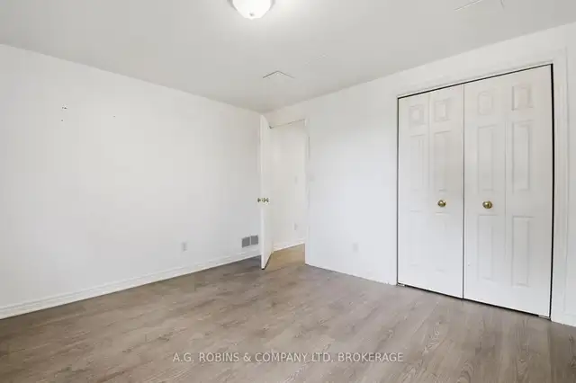 5BR House St. Catharines - $2700 Util (Private Yard Large Deck) - Photo 8