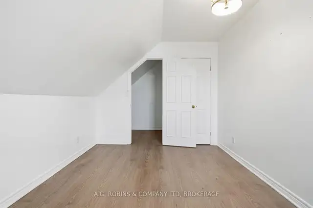 5BR House St. Catharines - $2700 Util (Private Yard Large Deck) - Photo 10