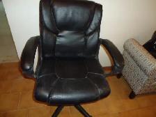 LEATHER OFFICE CHAIR - BLACK