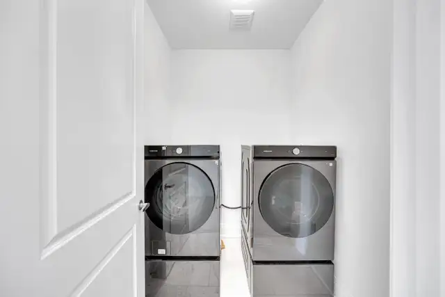 4BR Detached Home for Rent in North Pickering - Photo 9