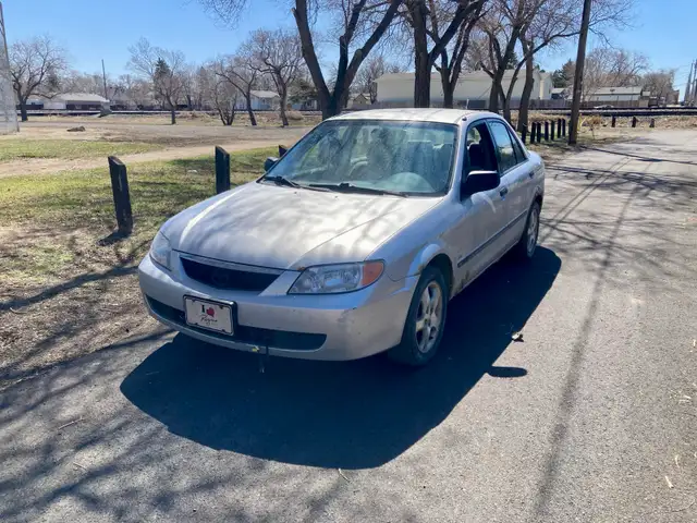 2002 Mazda Protege SE - Photo 2