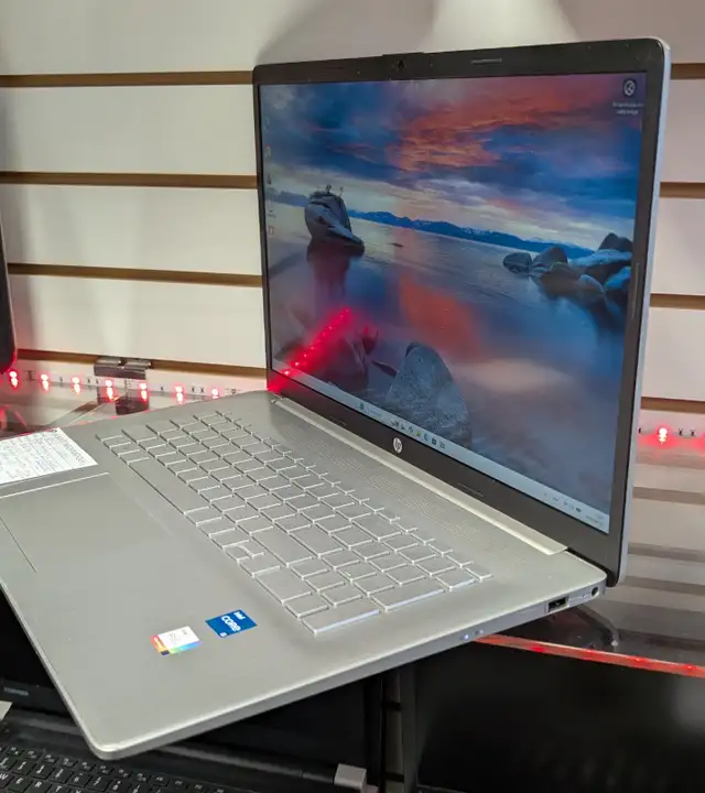 Laptop HP 17.3' Core i5 11e Gen 16Go RAM SSD 512Go NVMe - Photo 2