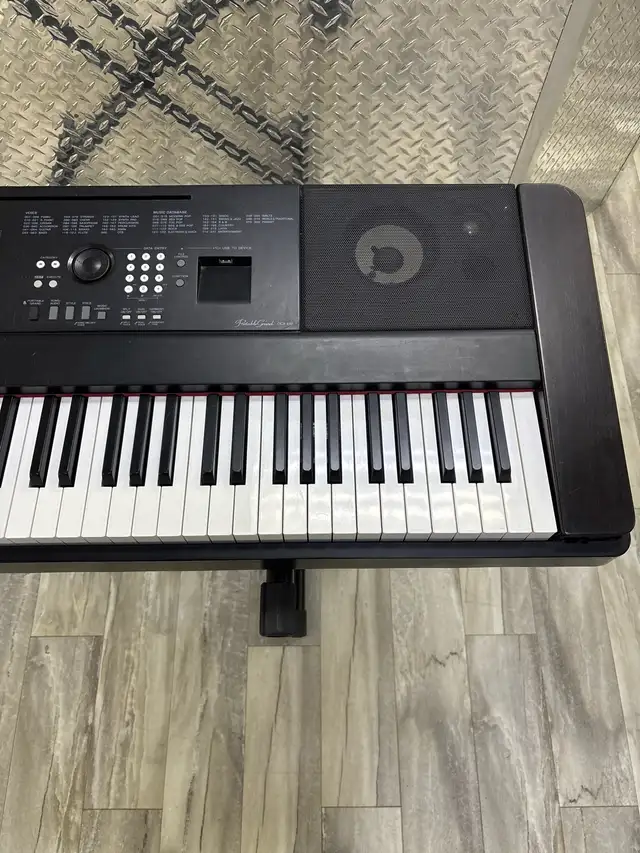 Yamaha DGX-650 Digital Piano (Stand Not Included) - Photo 4
