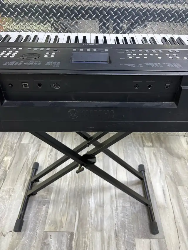 Yamaha DGX-650 Digital Piano (Stand Not Included) - Photo 5