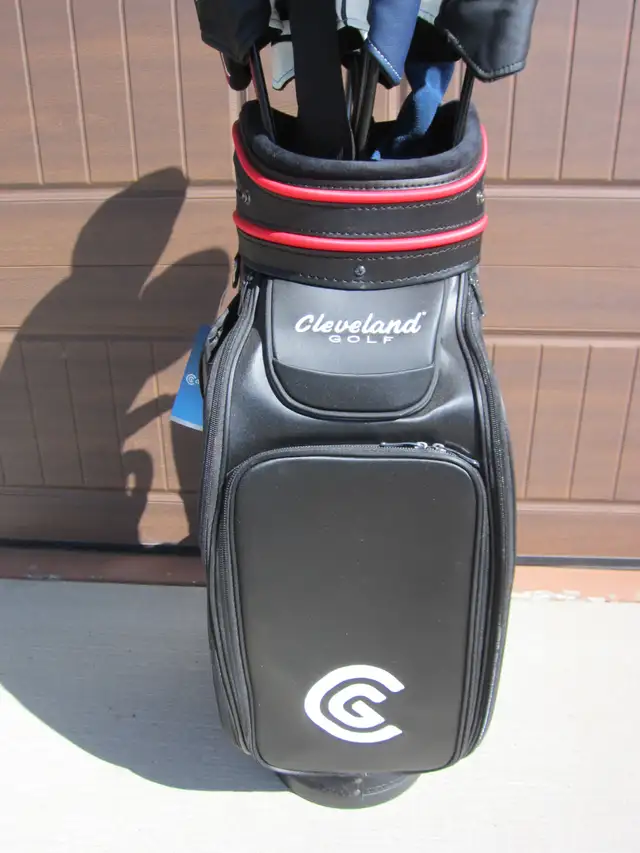$310 FOR NEW CLEVELAND PRO STAFF BAG - Photo 2