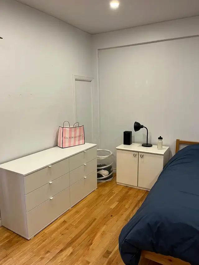 Métro Joliette Grande Chambre à louer, - Photo 3