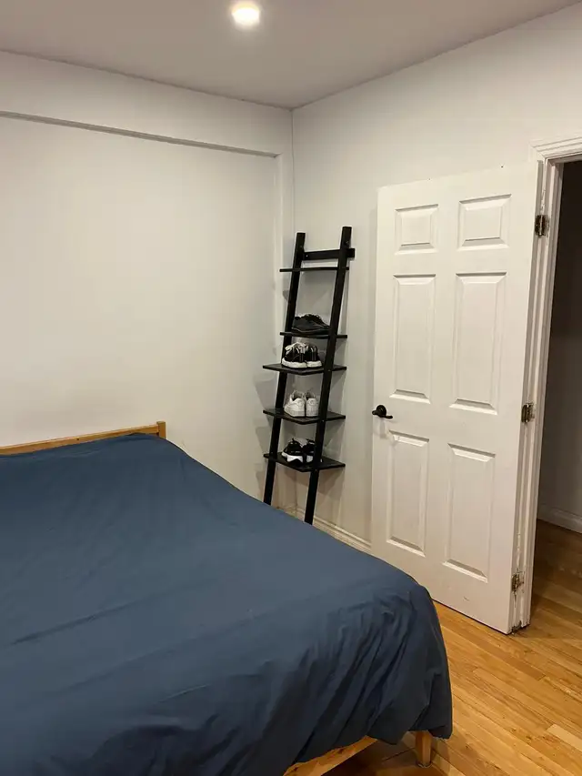 Métro Joliette Grande Chambre à louer, - Photo 4