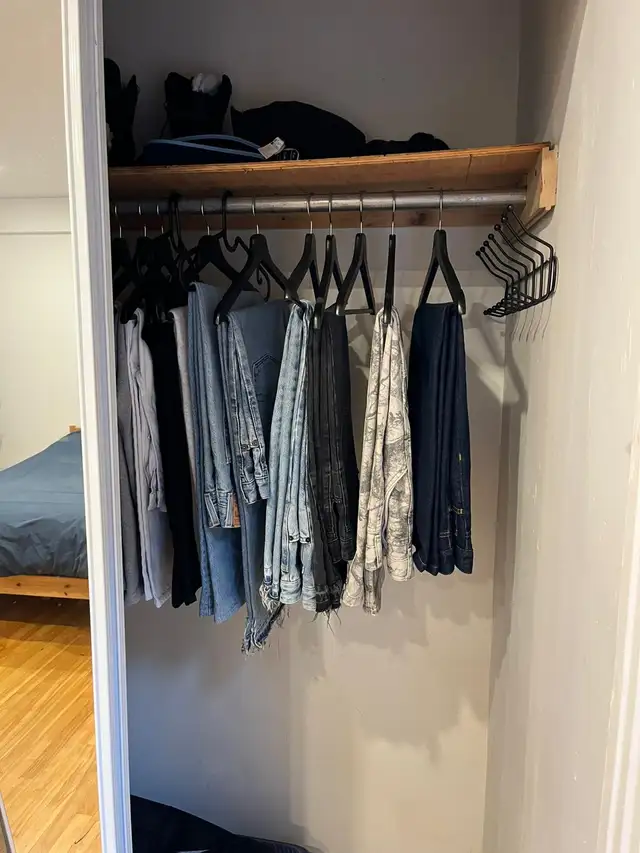 Métro Joliette Grande Chambre à louer, - Photo 6