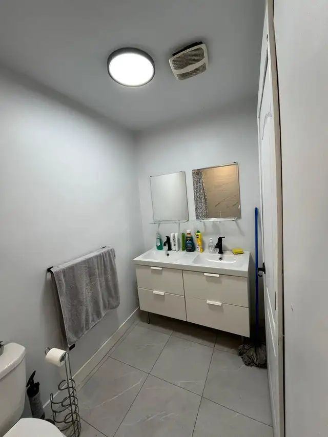 Métro Joliette Grande Chambre à louer, - Photo 8