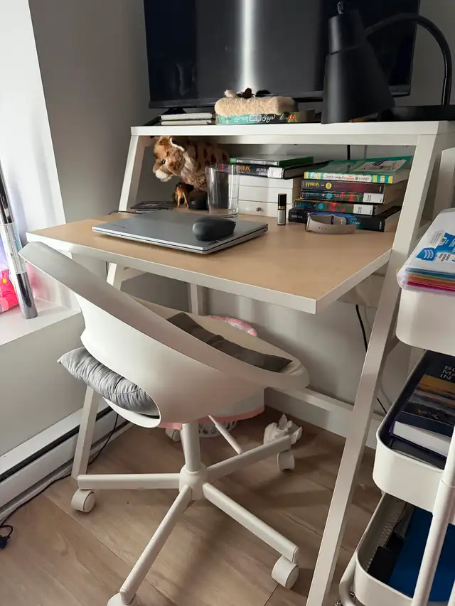 Computer Table & Adjustible Swivel Chair - Photo 2