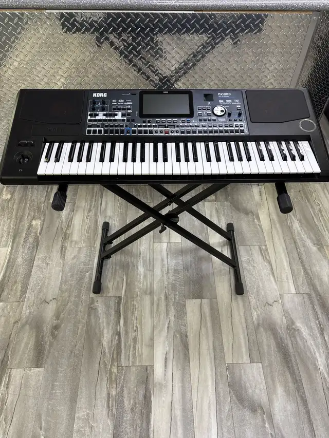 Korg PA1000 Arranger Keyboard With Case (Stand not Included) - Photo 2