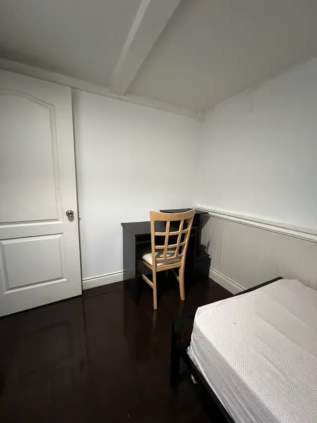 Basement Apartment: -Private rooms for rent (Females only) - Photo 2