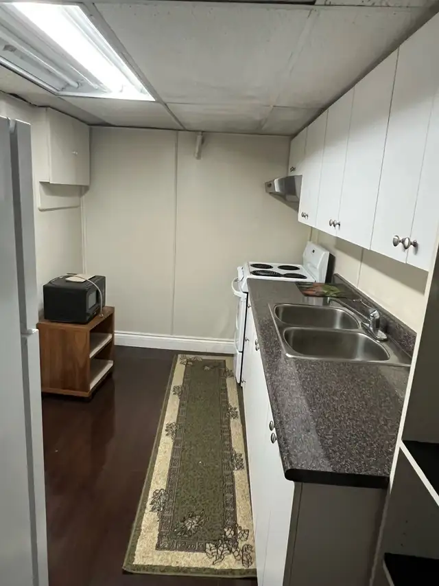 Basement Apartment: -Private rooms for rent (Females only) - Photo 4