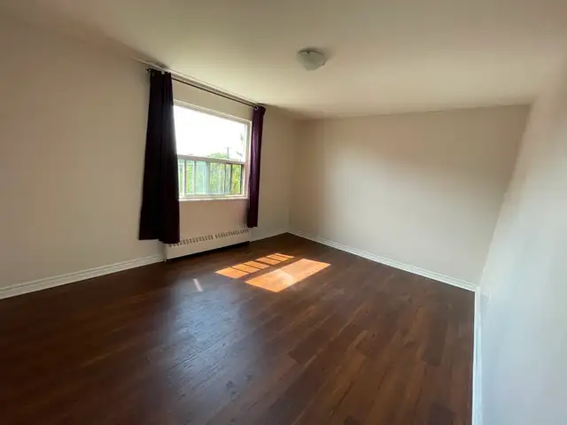 Prime Markham location 1-BR or 2-BR apartments - Photo 4