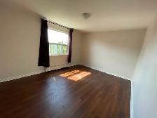 Prime Markham location 1-BR or 2-BR apartments - Photo 4