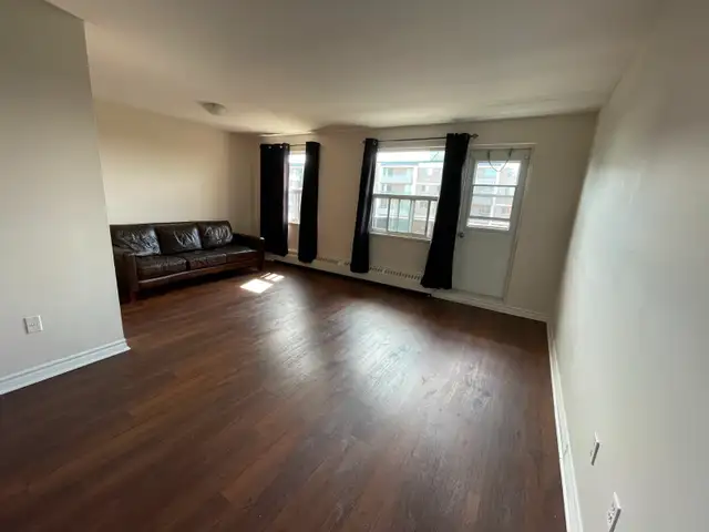 Prime Markham location 1-BR or 2-BR apartments - Photo 7