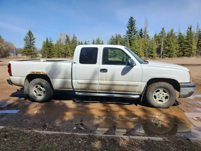 2003 Chevy Silverado 1500 - Photo 4