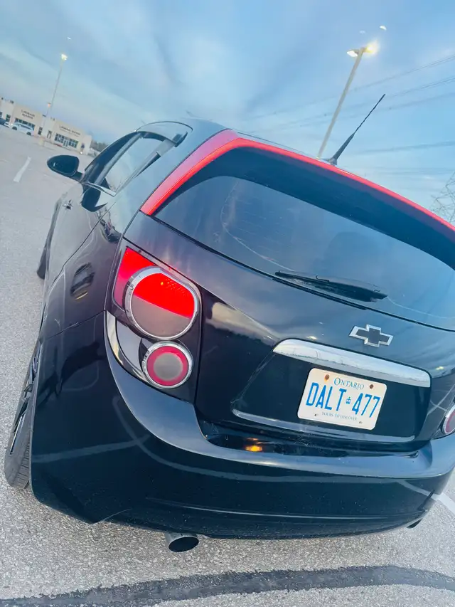 2012 Chevrolet Sonic Sport ( LOW KM ) - Photo 4
