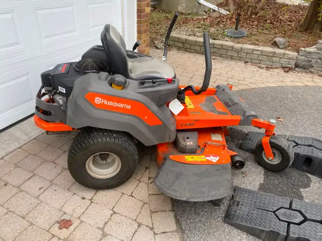 Husqvarna Zero-turn Mower Z248F - Photo 2