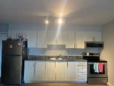 7-min to Ontario Tech | Furnished Room | Female | May–Aug - Photo 6