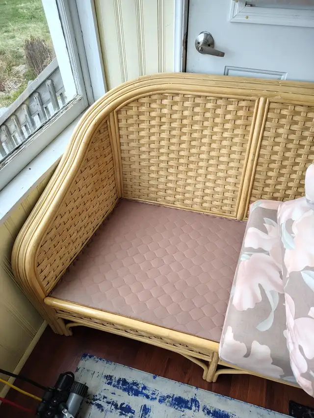 Wicker love seat and chair - Photo 3